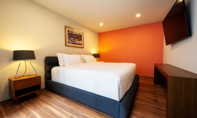 Coyoacan Condo | NEW Equipped Condo w/GYM & Roof