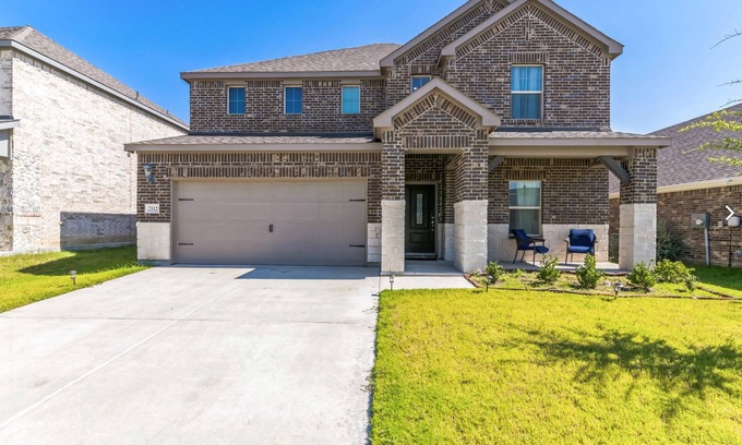 Haslet House | New Executive level 5 Bedroom Home - Fort Worth