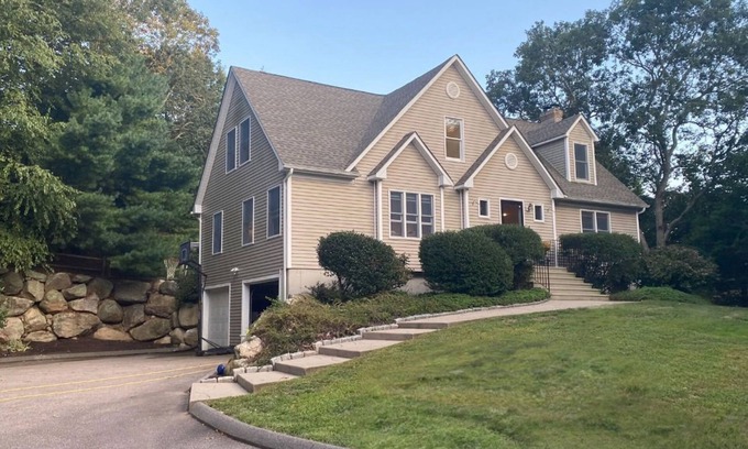 Westerly House | New for 2025 3 Bedroom Retreat 1 Mile from Westerly’s Beautiful Beaches!