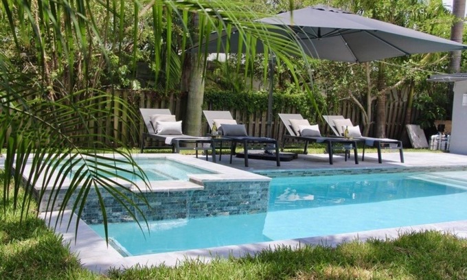 Croissant Park House | NEW! Friendly Fox Luxury Pool & Spa - Near DT & Beach