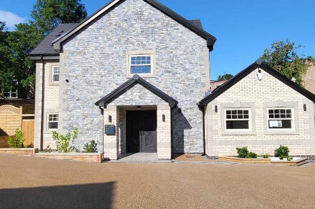 Thorpe Satchville Villa | New fully furnished 5 bedroom, 4 bathroom detached houses