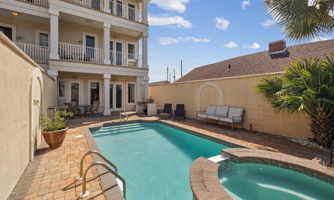 Laguna Beach House | New - Gulf Front - Private Pool - Hot Tub - 53 steps to the beach