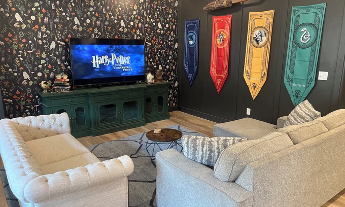 Cedar City House | NEW Harry Potter Themed/Cozy Mountain Views! Hiking, Biking, Close to Downtown