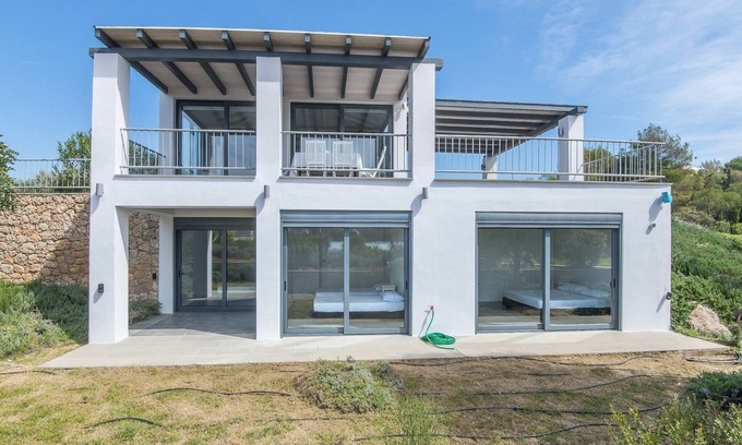 Porto Heli House | New holiday home on (pebble) beach