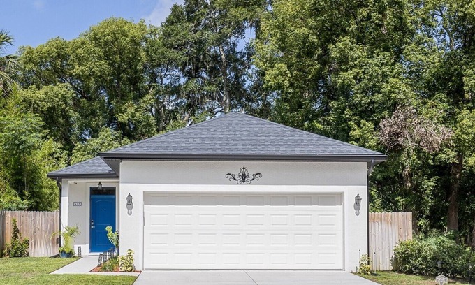 Mount Dora House | New Home 3/2 With Garage Near Downtown