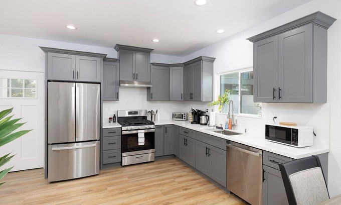Garden Grove House | New Home! Great Sunlight + Walk Everywhere!