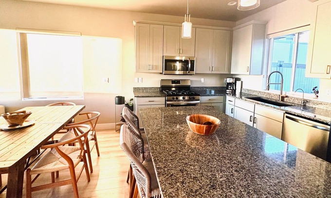 Colorado City House | New Home in Hildale with Private Hot-Tub