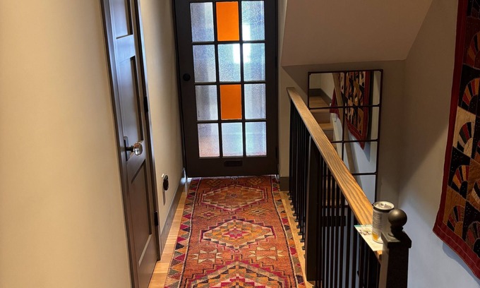 New Hope House | New Hope Zen. 3rd floor 1 bedroom w/private bath. No private entrance .