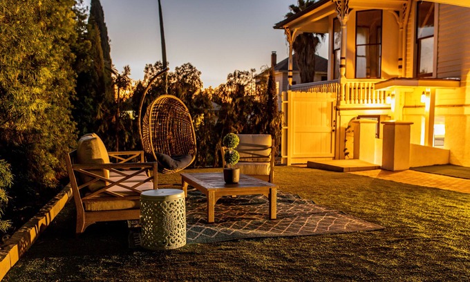 Hillcrest Condo | NEW! Hot Tub, Next to Convention C, Little Italy and Balboa! Families Welcome