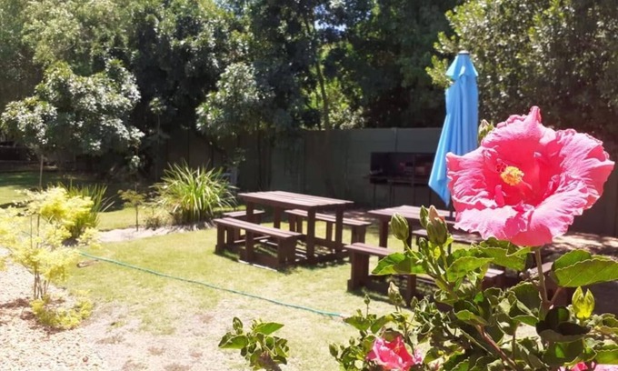 Kraaifontein Bed & Breakfast | New Hunters Moon