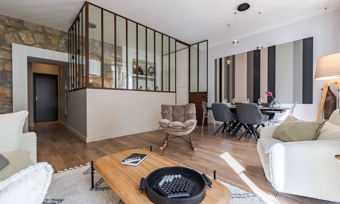 Carabacel Apartment | NEW-Hyper Centre-Cozy Chic-Renovated apartment with all comforts-AC-Balconnet-asc-Park