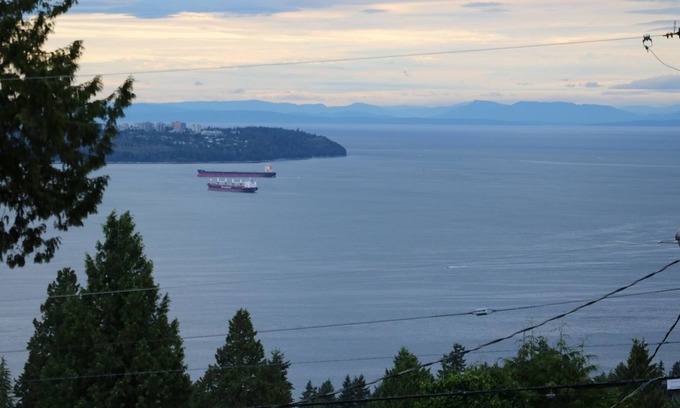 West Vancouver House | π ***New*** Immaculate ocean view 3bdrm, 2bth - West Vancouver