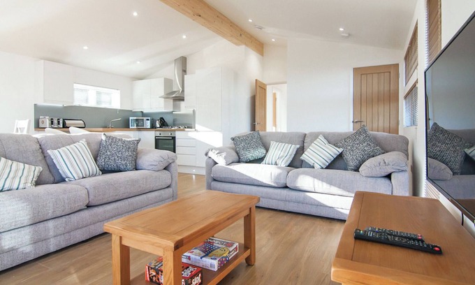 Carnmenellis Ski Chalet | New in 2017. Spacious and luxurious lodge.