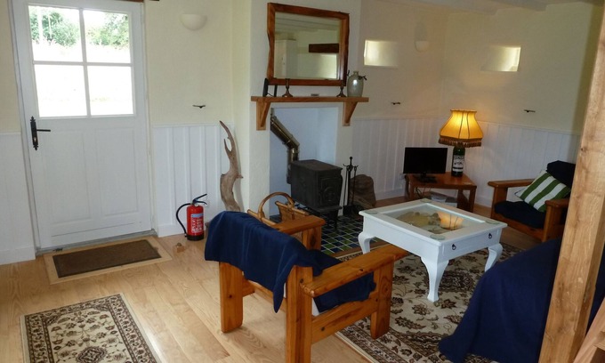 Plourin House | New in Finistère- Gîtes l'Authentik- "Le Petit Nid"