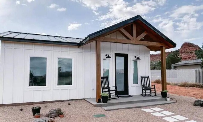 Kanab House | New- Kanab 2BR Home near Zion-Bryce-The Wave