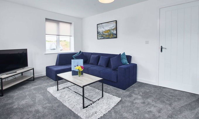 Langold House | *New* Kingfisher House, 4 bed house w/Netflix