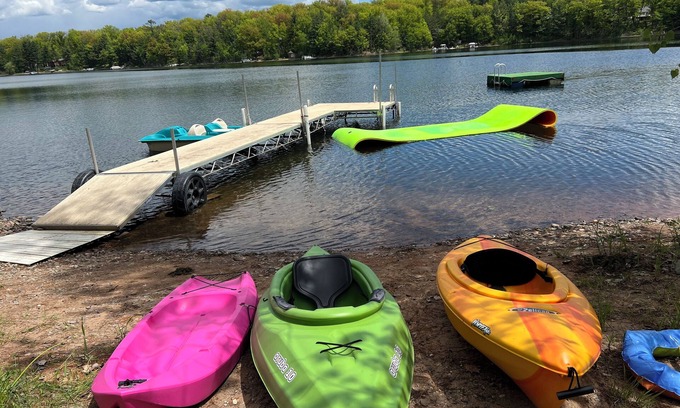 Bone Lake House | NEW - Lakefront house 30 feet from waters edge