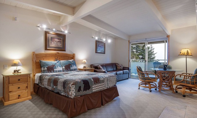 Polson Condo | New! Lakeside Adventure Studio!