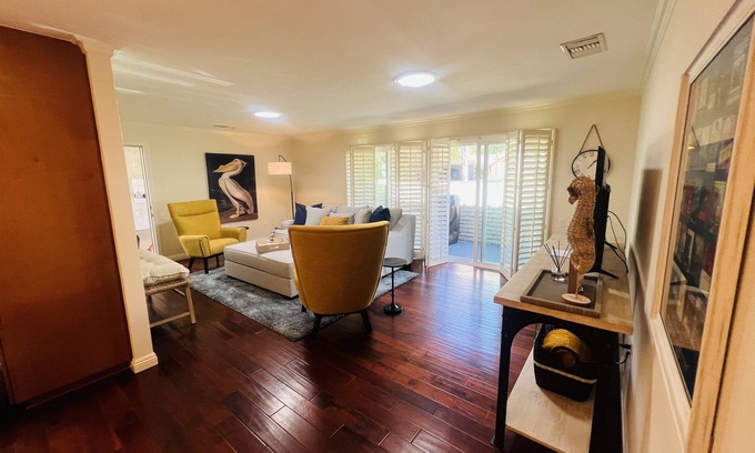 Laguna Woods Condo | New Listing. 55 + Premiere active lifestyle. Monthly Discount. 30 day minimum.