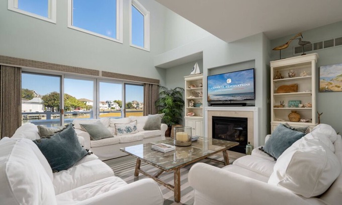 Heron Harbour Isle House | New Listing! Beautiful family home with 4 bedrooms and a game room!