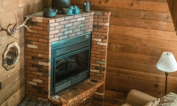 Sedona Cabin | NEW LISTING! Canyon Wren- Sycamore- Creek Access by RedAwning
