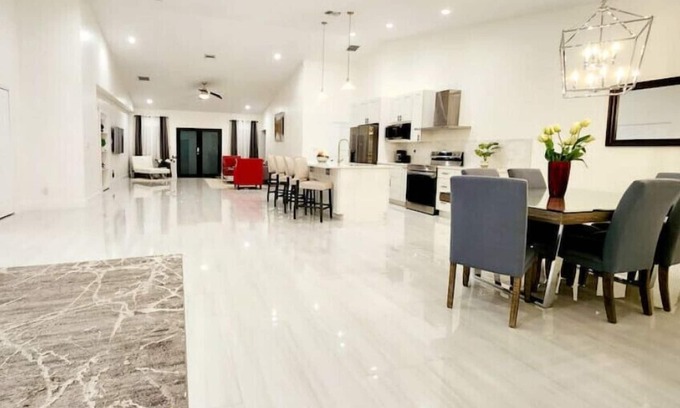 Fort Lauderdale House | New Listing! Close to Airport, Beaches, Downtown!