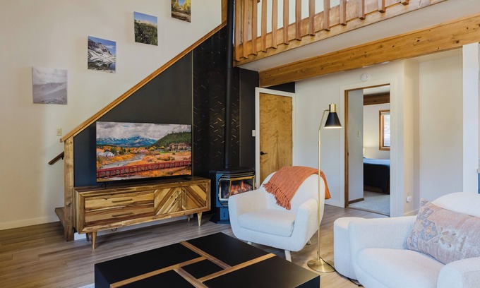 Pagosa Springs House | New Listing! | Cozy Pagosa Lake Front Townhome | Drive to Wolf Creek Ski