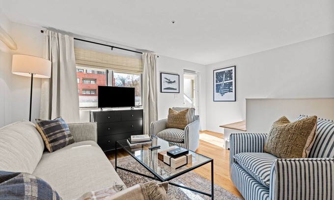 Downtown Condo | New Listing! Executive Rental - Steps to Vibrant Pearl Street Mall