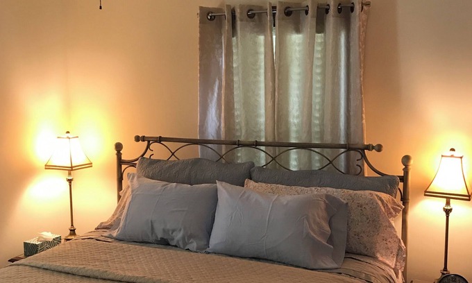 Berlin Cottage | New listing! Five minute walk to center of town.