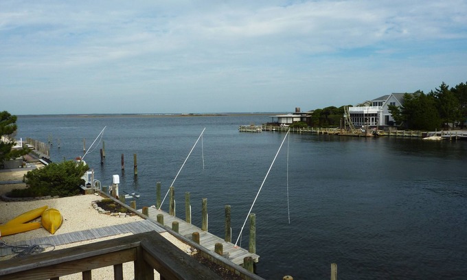Harvey Cedars House | New listing! Harvey Cedars Waterfront 6 Bdrm Beach House w/Loft!