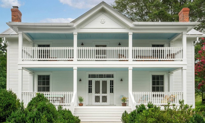 Madison House | New Listing!! Minutes from Hiking Trails and Incredible Mtn VIews
