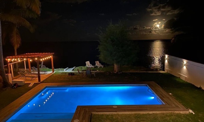 Zarzal House | NEW LISTING! OCEAN FRONT AND RAINFOREST 16 GUESTS