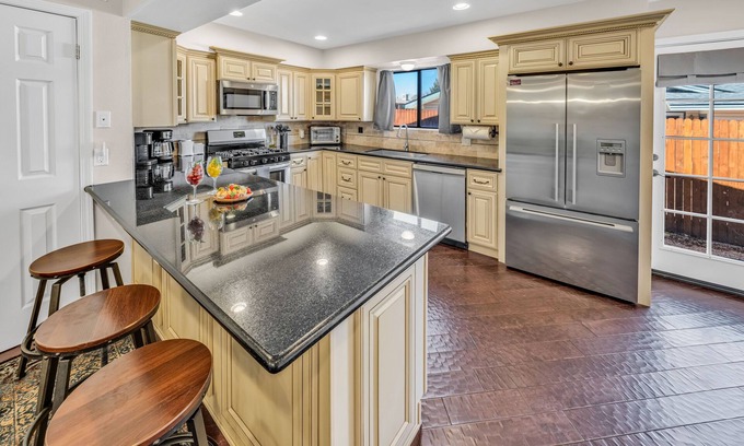 Clarkdale House | New Listing Old Town Zen 3 Bed 2 Bath Near Tons Of Attractions