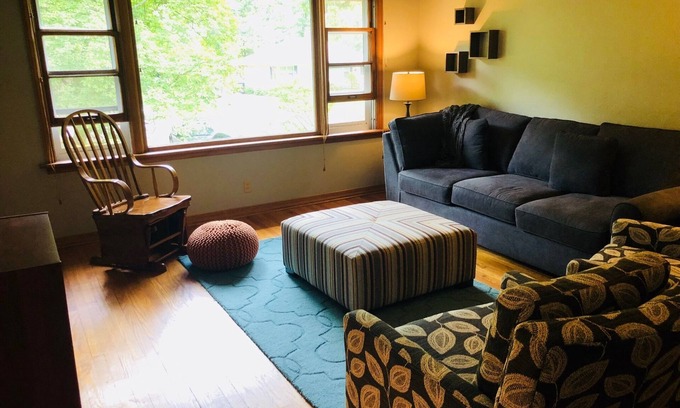 Wooded Estates House | New listing! So close to Notre Dame!