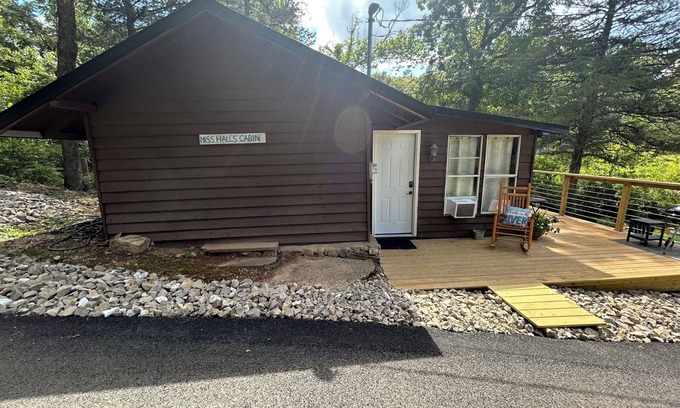 Hardy Cabin | NEW LISTING:Spring River:Creek Cabin, Private Footage on South Fork Spring River