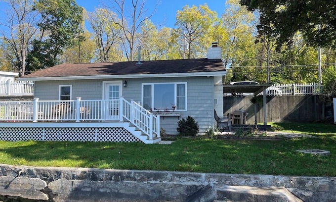 Livonia Center House | NEW LISTING - Super 2 bedroom home with 72’ of Conesus lakefront