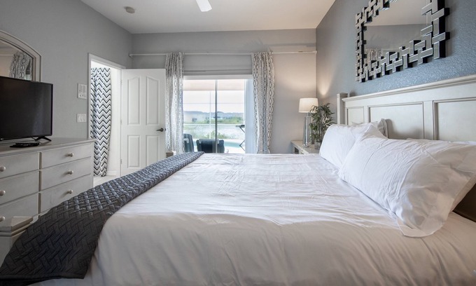 West Haven House | New Listing! The Abbey at West Haven, 8mi to Disney & 18mi to Universal - FS383789