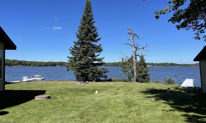 Hayward Cabin | New Listing! The “Looney Bin” Four Season Cozy Lakefront Cabin on Nelson Lake