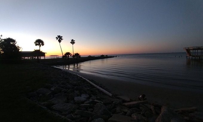 San Leon House | NEW LISTING Views Views Views, sunrise, sunset, & nightlights of coastline