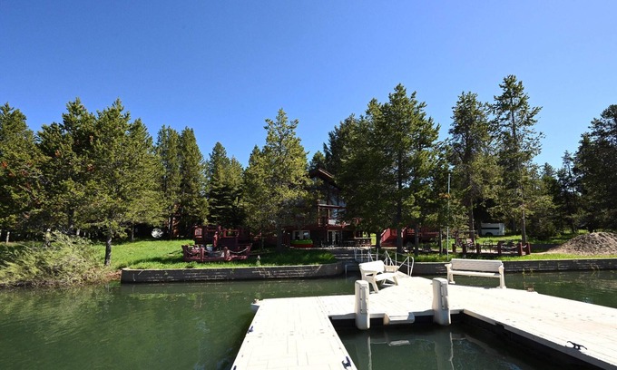 Island Park Cabin | *New Listing* Waterfront, Sleeps 15