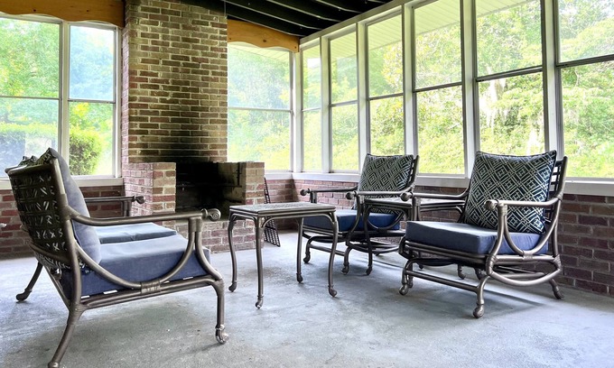 Hanahan House | New! Lovely House Spacious 3 BR. Near Charleston!