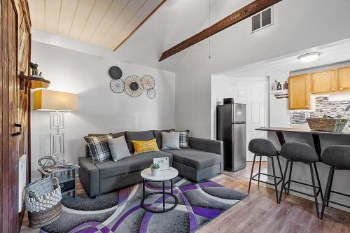 Laconia Apartment | NEW! Lovely unit w/PRIVATE Hot Tub and patio!
