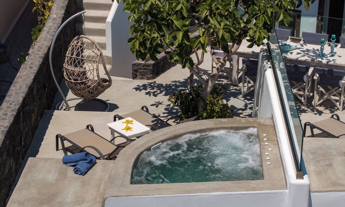Megalochori Villa | NEW Lux Yiota Collection Suite 3 & Prive Jacuzzi