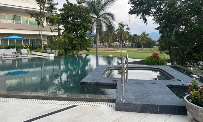 Puerto Vallarta Condo | New Luxurious 2-Bed Condo Sleeps 4, 8 minute walk to the Marina