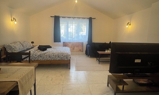 Tadworth Apartment | New luxurious and spacious guest suite in Banstead