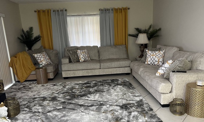 Sunrise House | NEW! LUXURIOUS!! Overnight stay for you! TOWNHOUSE!!WITH LAKE VIEW!! 1bed 1bath