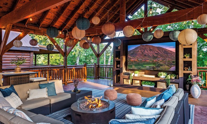 Caton Cabin | NEW Luxury 8BR-Indoor Pool/Outdoor Movie Theater!