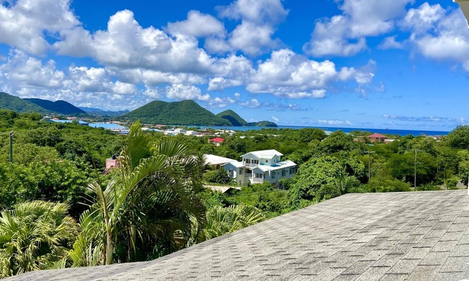 Rodney Bay Villa | NEW Luxury Villa in Cap Estate St Lucia near Golf Course, Beach and Ocean View