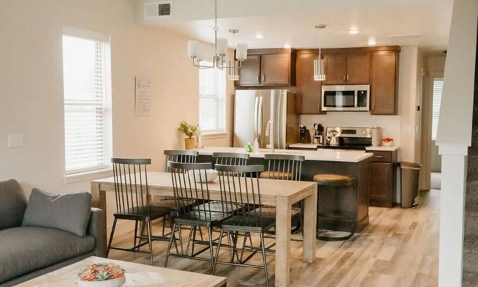 McCall House | New McCall Townhome 3 bedroom 3 bathroom