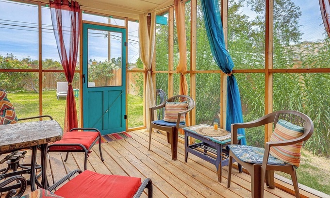 Truth or Consequences Cottage | New Mexico Cottage: Hot Springs Fed Tub On-Site
